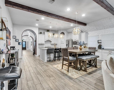 23311 Darst Field Trl - Photo Thumbnail 4