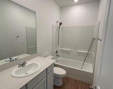1739 Sahara Drive - Photo Thumbnail 14