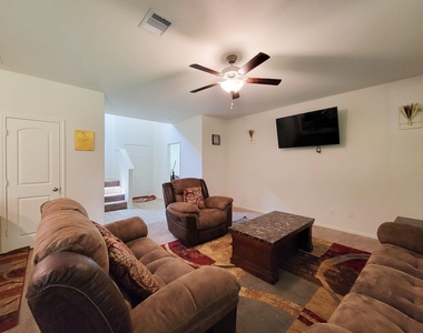 10793 Castle Rock Drive - Photo Thumbnail 6