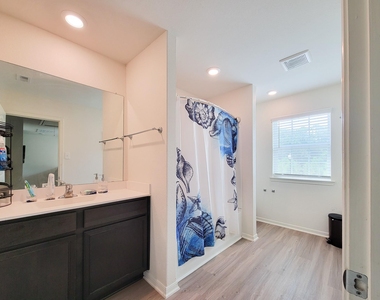 10793 Castle Rock Drive - Photo Thumbnail 22