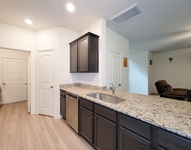 10793 Castle Rock Drive - Photo Thumbnail 10