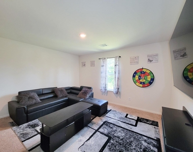 10793 Castle Rock Drive - Photo Thumbnail 28