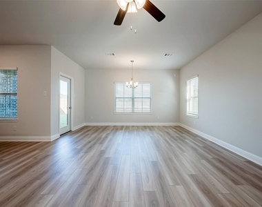 436 Long Beach Bay Dr - Photo Thumbnail 8