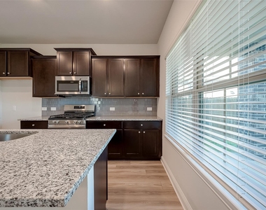 436 Long Beach Bay Dr - Photo Thumbnail 12