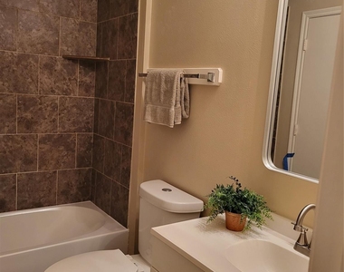 7302 Legacy Pines Drive - Photo Thumbnail 2