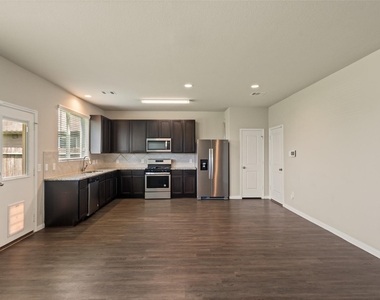 3580 Cannon Drive - Photo Thumbnail 4