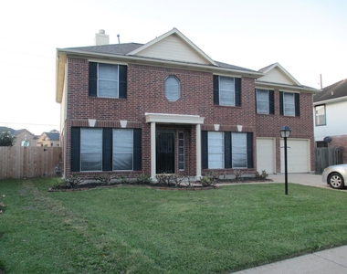 16714 Cheshire Place Drive - Photo Thumbnail 1