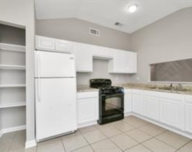 12811 Glenhollow Drive - Photo Thumbnail 4