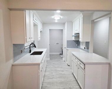 9713 Yuma Street - Photo Thumbnail 3