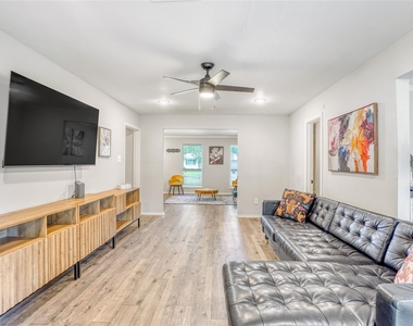 9626 Vilven Lane - Photo Thumbnail 3
