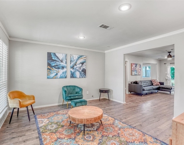 9626 Vilven Lane - Photo Thumbnail 5