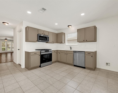 4826 Gypsy Forest Drive - Photo Thumbnail 8