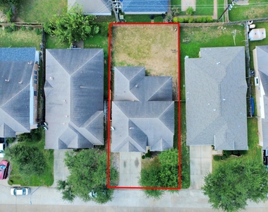 3310 Manor Tree Lane - Photo Thumbnail 7