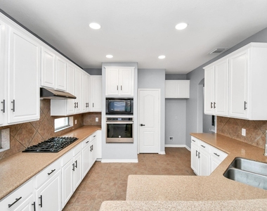 3310 Manor Tree Lane - Photo Thumbnail 16