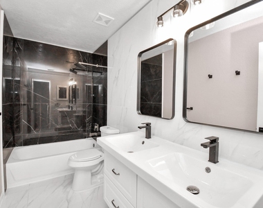 3310 Manor Tree Lane - Photo Thumbnail 32