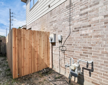 3310 Manor Tree Lane - Photo Thumbnail 34