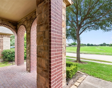 11119 Hayden Falls Drive - Photo Thumbnail 3