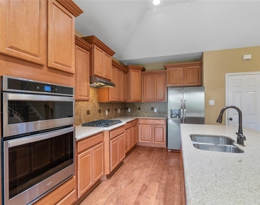 11119 Hayden Falls Drive - Photo Thumbnail 12