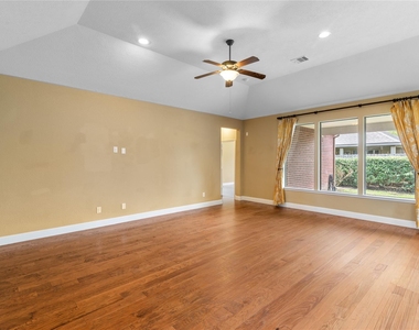 11119 Hayden Falls Drive - Photo Thumbnail 17