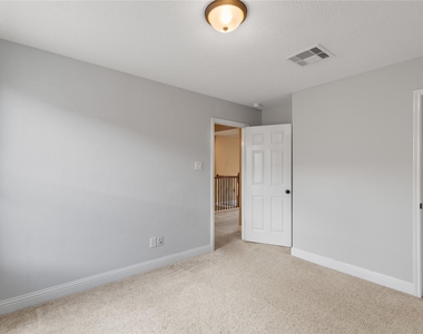 11119 Hayden Falls Drive - Photo Thumbnail 34