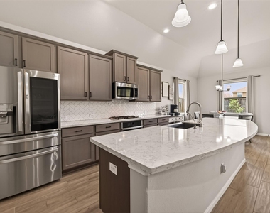 24015 Purple Clover Lane - Photo Thumbnail 17