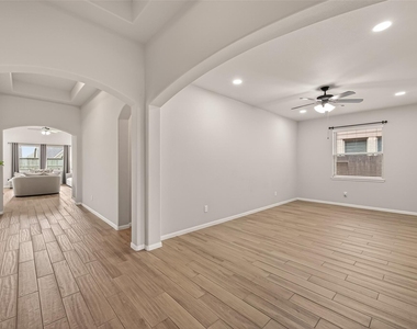 24015 Purple Clover Lane - Photo Thumbnail 5