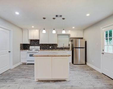 6634 Granite Street - Photo Thumbnail 2