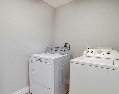 6634 Granite Street - Photo Thumbnail 8