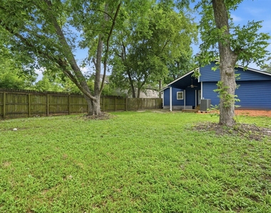 915 W Lewis Street - Photo Thumbnail 26