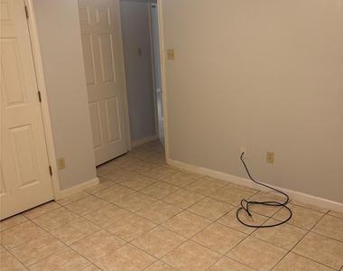 14333 Memorial Drive - Photo Thumbnail 17