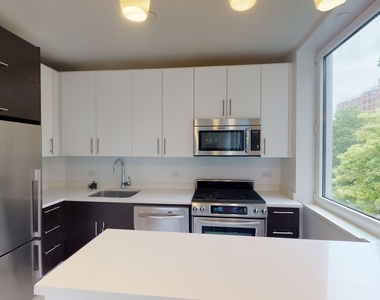 808 Columbus Ave - Photo Thumbnail 2