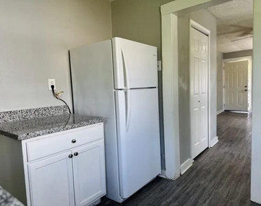 1501 Nashby Street - Photo Thumbnail 9