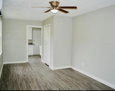 1501 Nashby Street - Photo Thumbnail 11