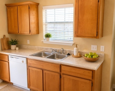 112 Sendero Drive - Photo Thumbnail 7