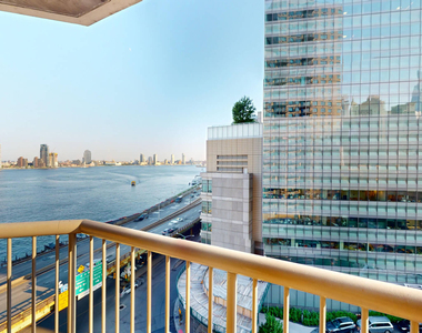 401 E 34th St - Photo Thumbnail 4
