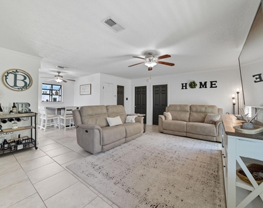 439 Pompano Street - Photo Thumbnail 4
