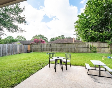 4218 Sequoia Street - Photo Thumbnail 7