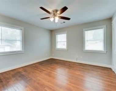 3406 Norhill Boulevard - Photo Thumbnail 5