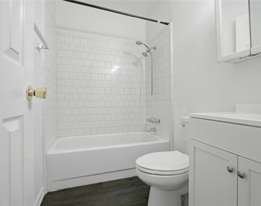8430 Roundrock Drive - Photo Thumbnail 28