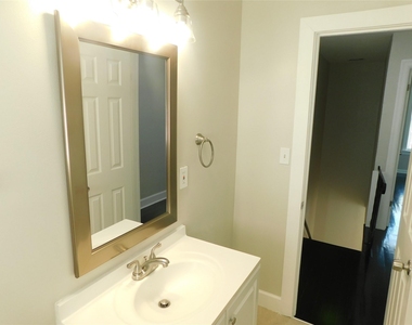 3332 Blodgett Street - Photo Thumbnail 8