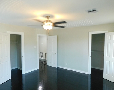 3332 Blodgett Street - Photo Thumbnail 10