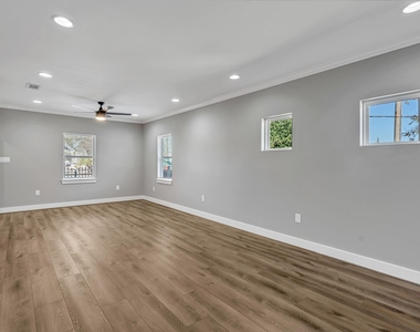 430 N Hutcheson Street - Photo Thumbnail 4