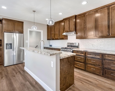 430 N Hutcheson Street - Photo Thumbnail 19