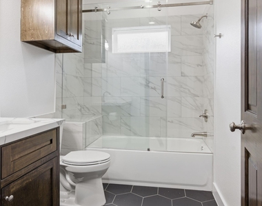 430 N Hutcheson Street - Photo Thumbnail 12