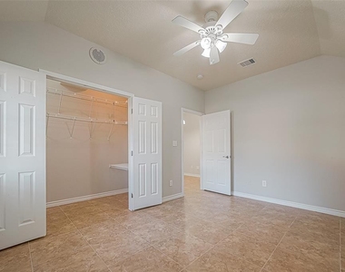 3103 Indian Mound Trail - Photo Thumbnail 9