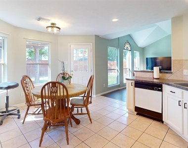 6014 Knollwood Trail - Photo Thumbnail 11