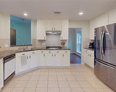 6014 Knollwood Trail - Photo Thumbnail 9