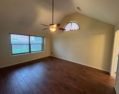 2601 Easton Springs Court - Photo Thumbnail 17