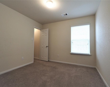 3314 Madison Elm Street - Photo Thumbnail 15