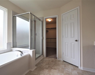 3314 Madison Elm Street - Photo Thumbnail 11